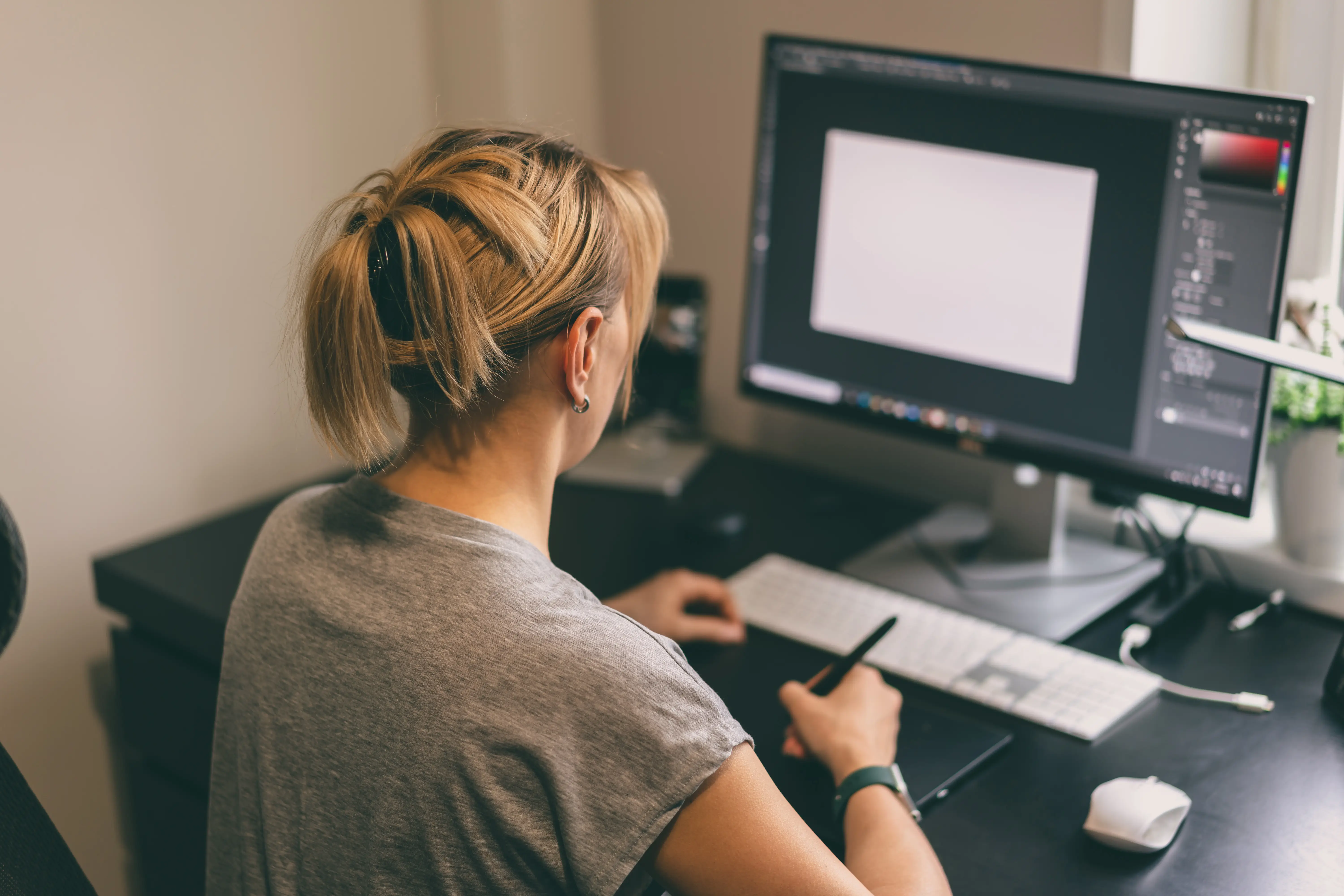 Freelance Grafik Tasarımcı Olmak: Nereden Başlamalı? - Vevoxi